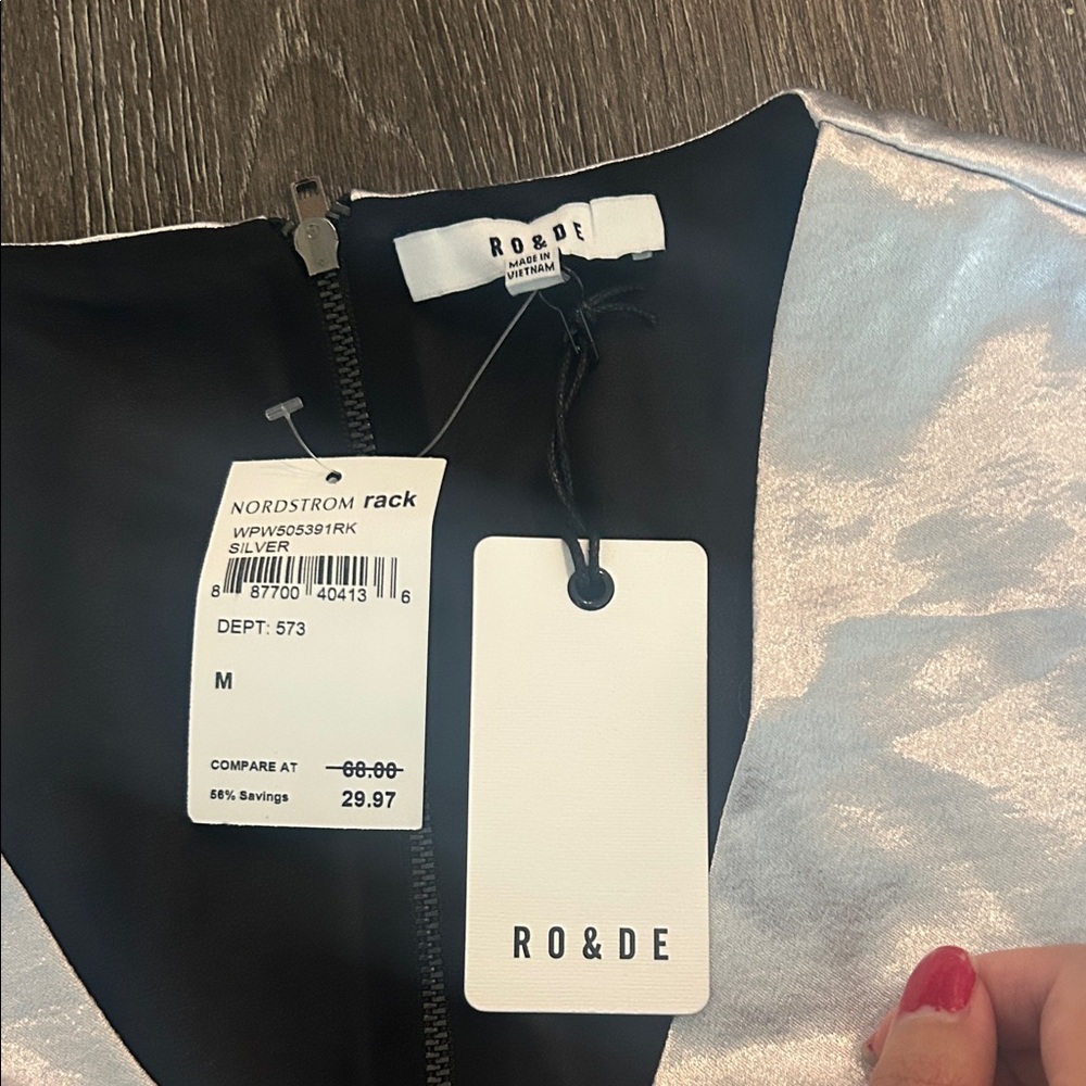 Nordstrom Rack RO&DE Silver Metallic Women's Top - Picture 2 of 5